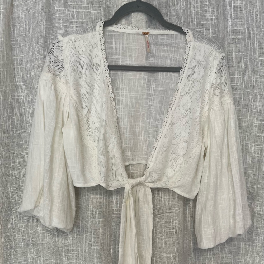 Free people dolly wrap top.